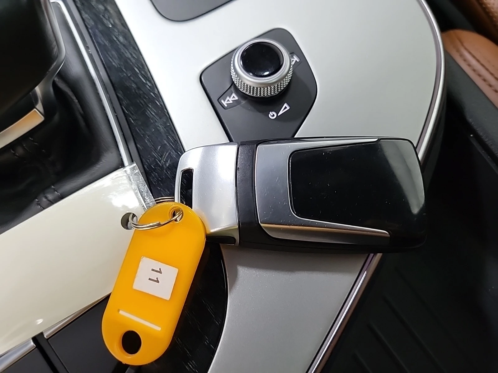 Audi Q7 TECHNIK, снимка 15 - Автомобили и джипове - 54757049