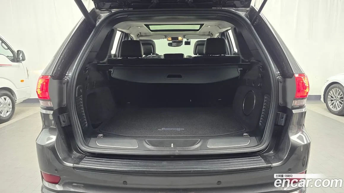 Jeep Grand cherokee 3.6 Summit , снимка 14 - Автомобили и джипове - 55001278