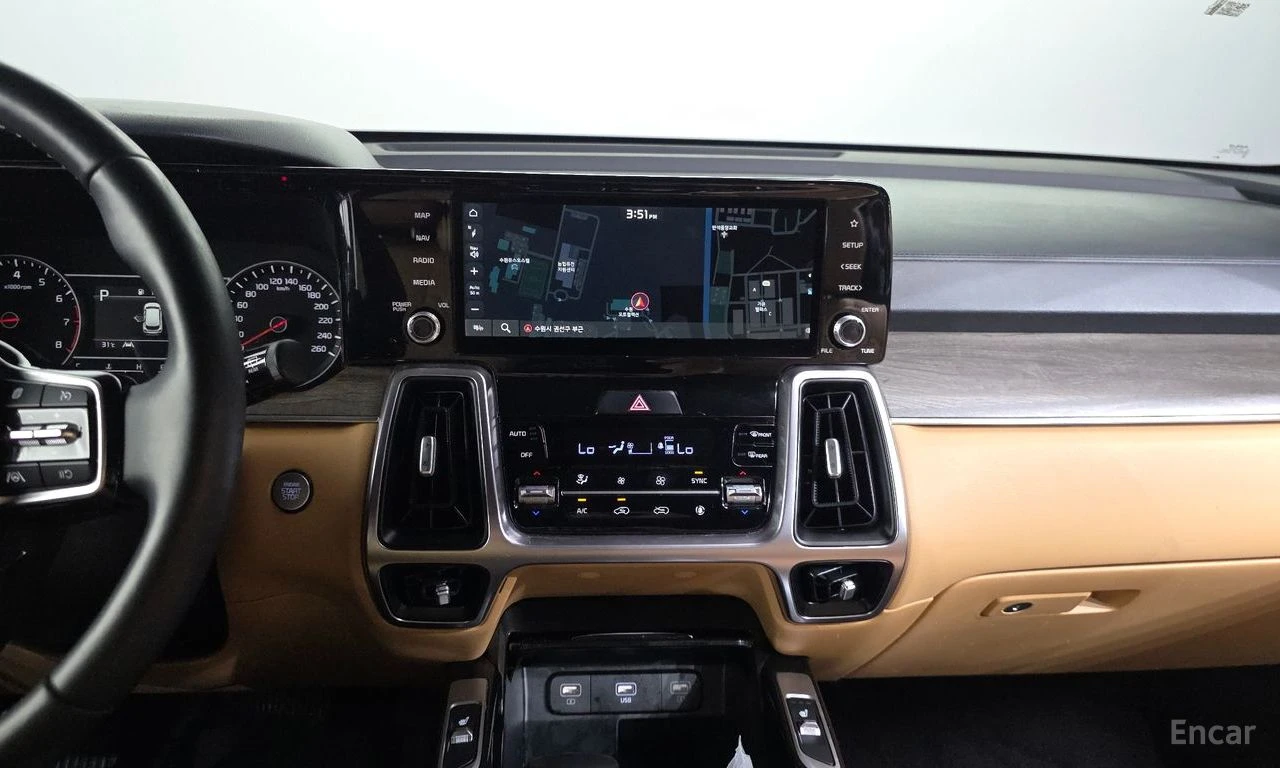 Kia Sorento 2.5T* ПОДГРЕВ* КАМЕРА* LANE* ASSIST* , снимка 8 - Автомобили и джипове - 55775901
