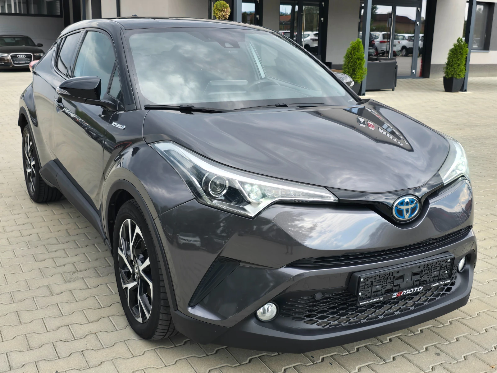 Toyota C-HR 1.8HYBRID, Подгрев, Камера, 2018г.