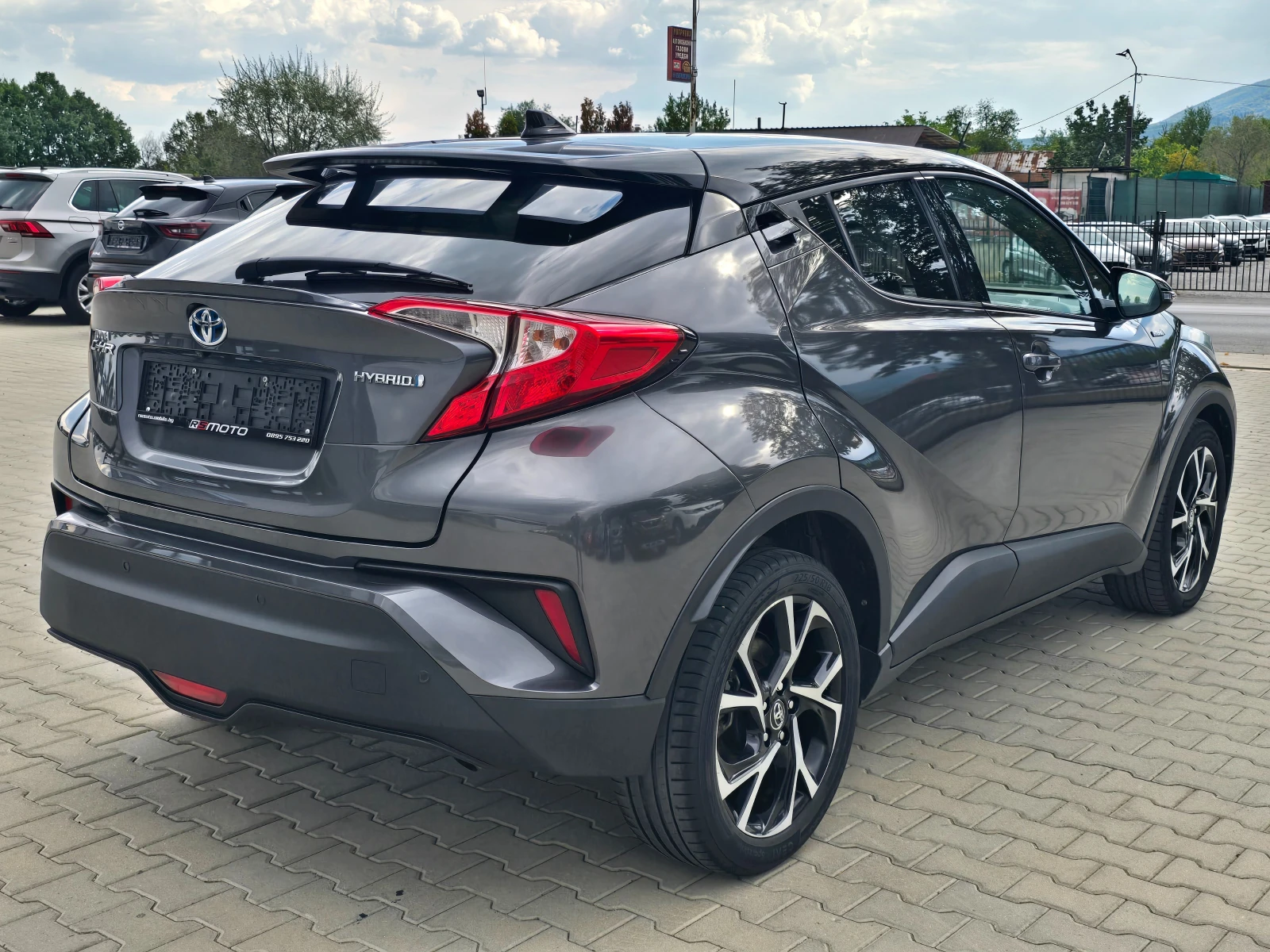 Toyota C-HR 1.8HYBRID, Подгрев, Камера, 2018г., снимка 3 - Автомобили и джипове - 56175738