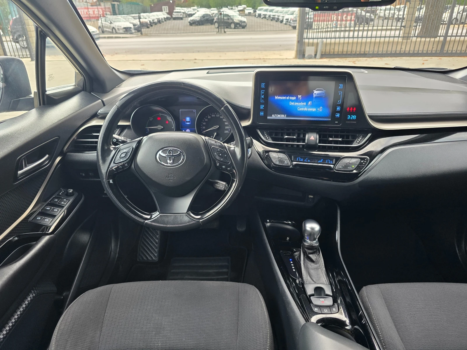Toyota C-HR 1.8HYBRID, Подгрев, Камера, 2018г., снимка 10 - Автомобили и джипове - 56175738