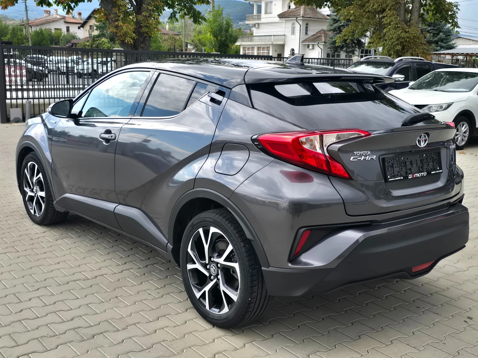 Toyota C-HR 1.8HYBRID, Подгрев, Камера, 2018г., снимка 4 - Автомобили и джипове - 56175738