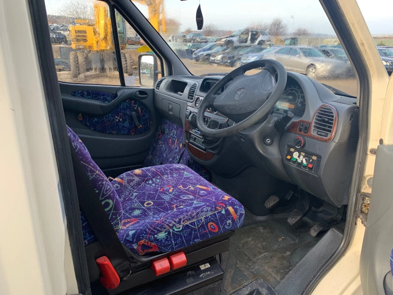 Mercedes-Benz Sprinter 413 Minibus-17-места, снимка 5 - Бусове и автобуси - 39323402