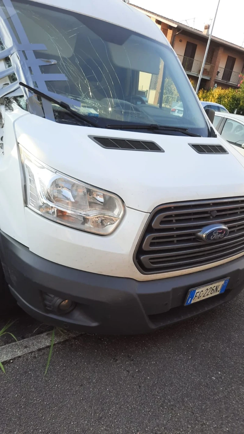 Ford Transit 2.0D Италия, снимка 5 - Бусове и автобуси - 47958272