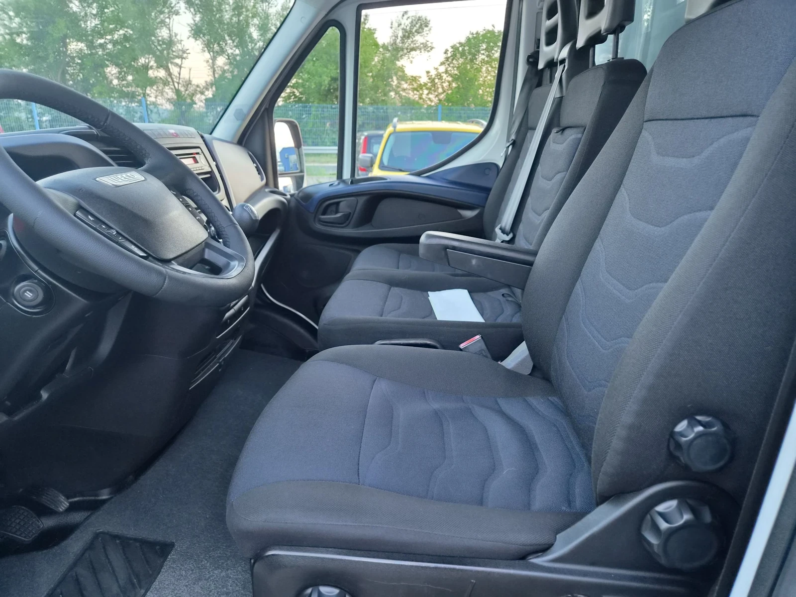 Iveco Daily 36s16 до минус -20 ИТАЛИЯ КАТО НОВ, снимка 10 - Бусове и автобуси - 54795100