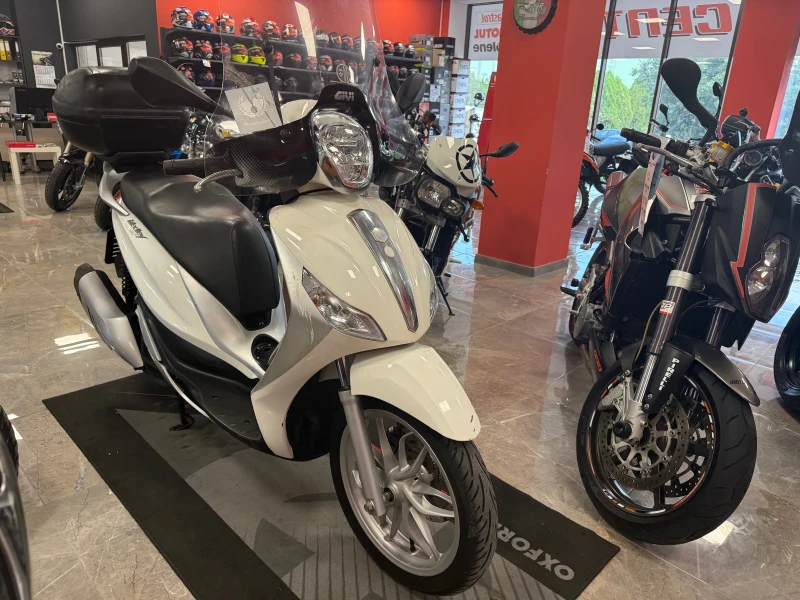 Piaggio Medley 155i ABS, снимка 2 - Мотоциклети и мототехника - 51287106
