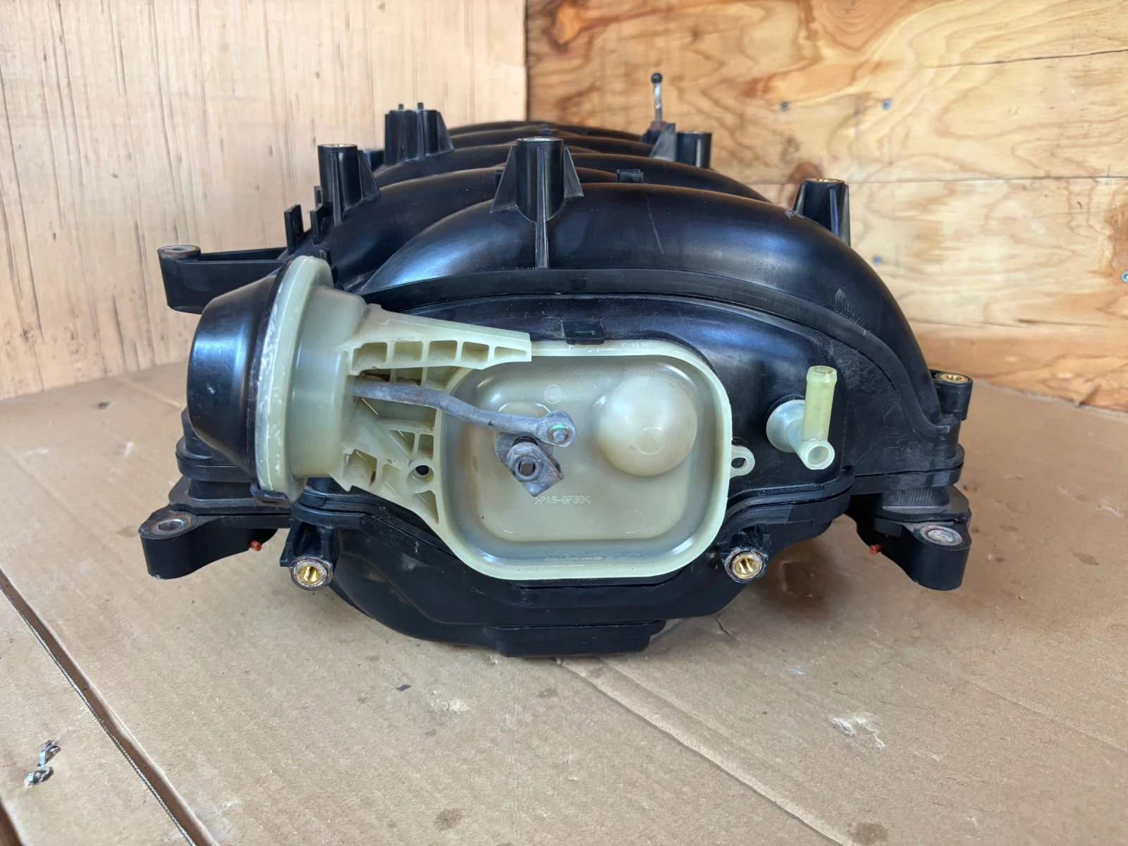 Всмукателен колектор - 5.7L Toyota Tundra 2008-2021 - Sequoia, Land Cruiser, LX570, снимка 8 - Части - 55600100