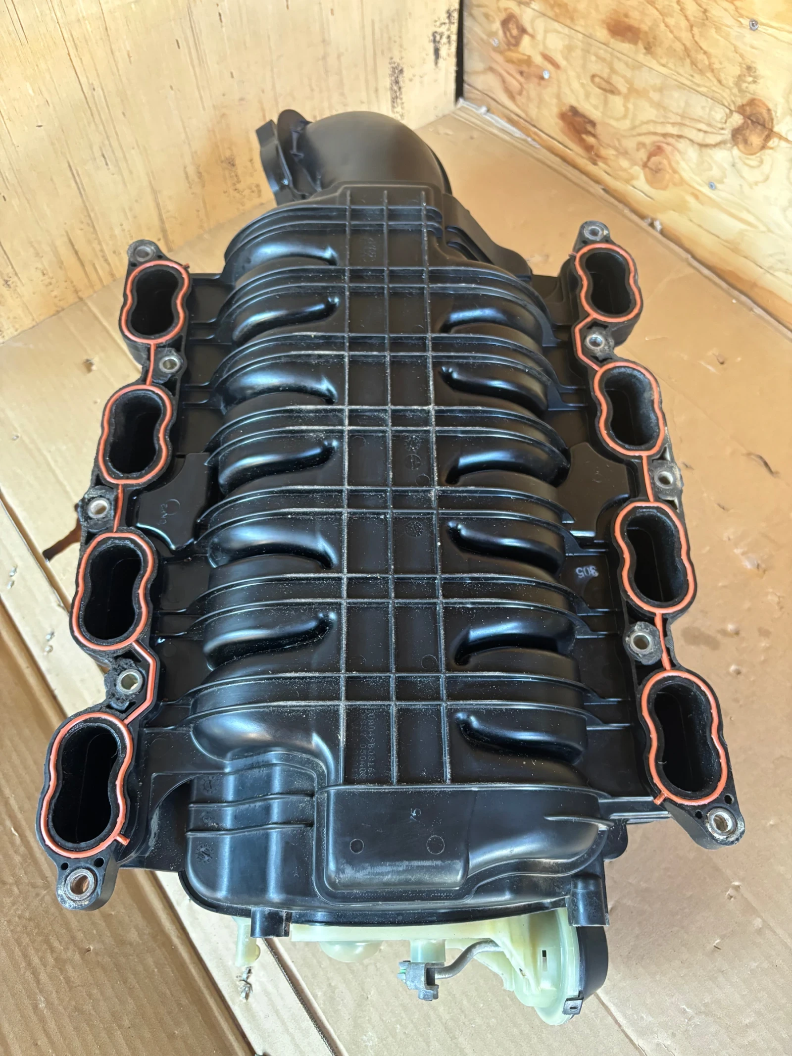 Всмукателен колектор - 5.7L Toyota Tundra 2008-2021 - Sequoia, Land Cruiser, LX570, снимка 12 - Части - 55600100