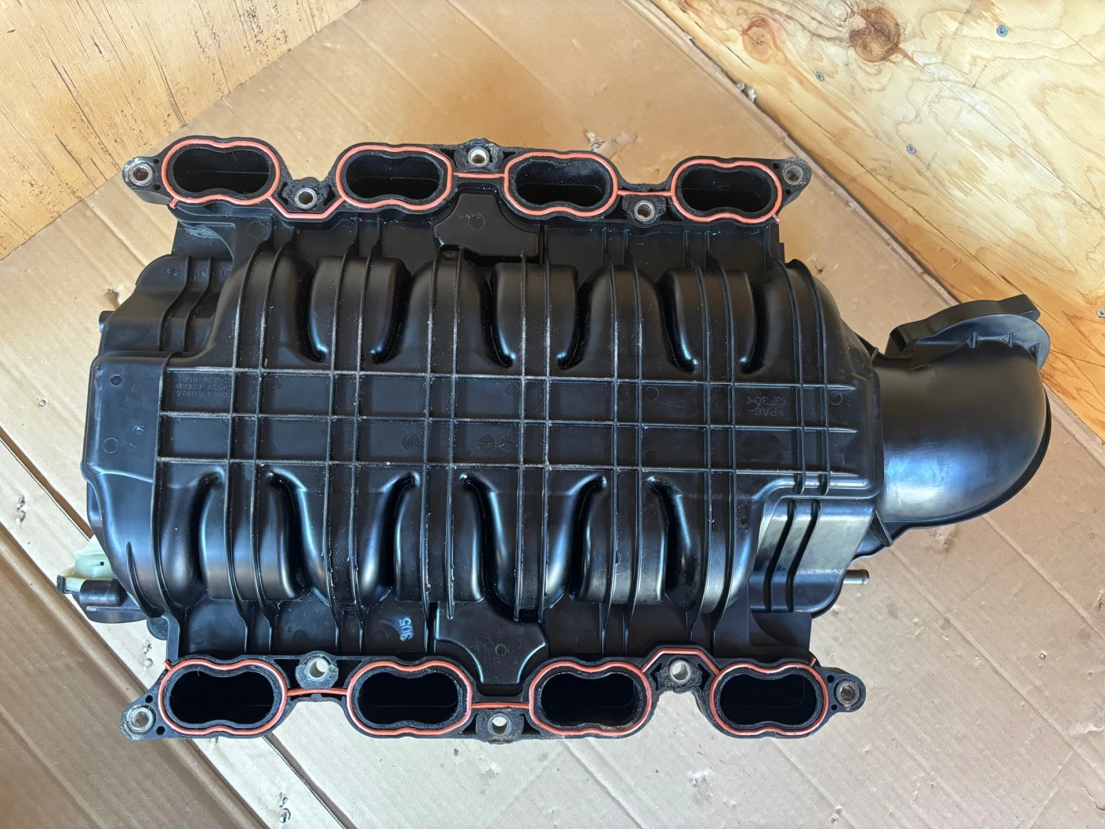 Всмукателен колектор - 5.7L Toyota Tundra 2008-2021 - Sequoia, Land Cruiser, LX570, снимка 11 - Части - 55600100