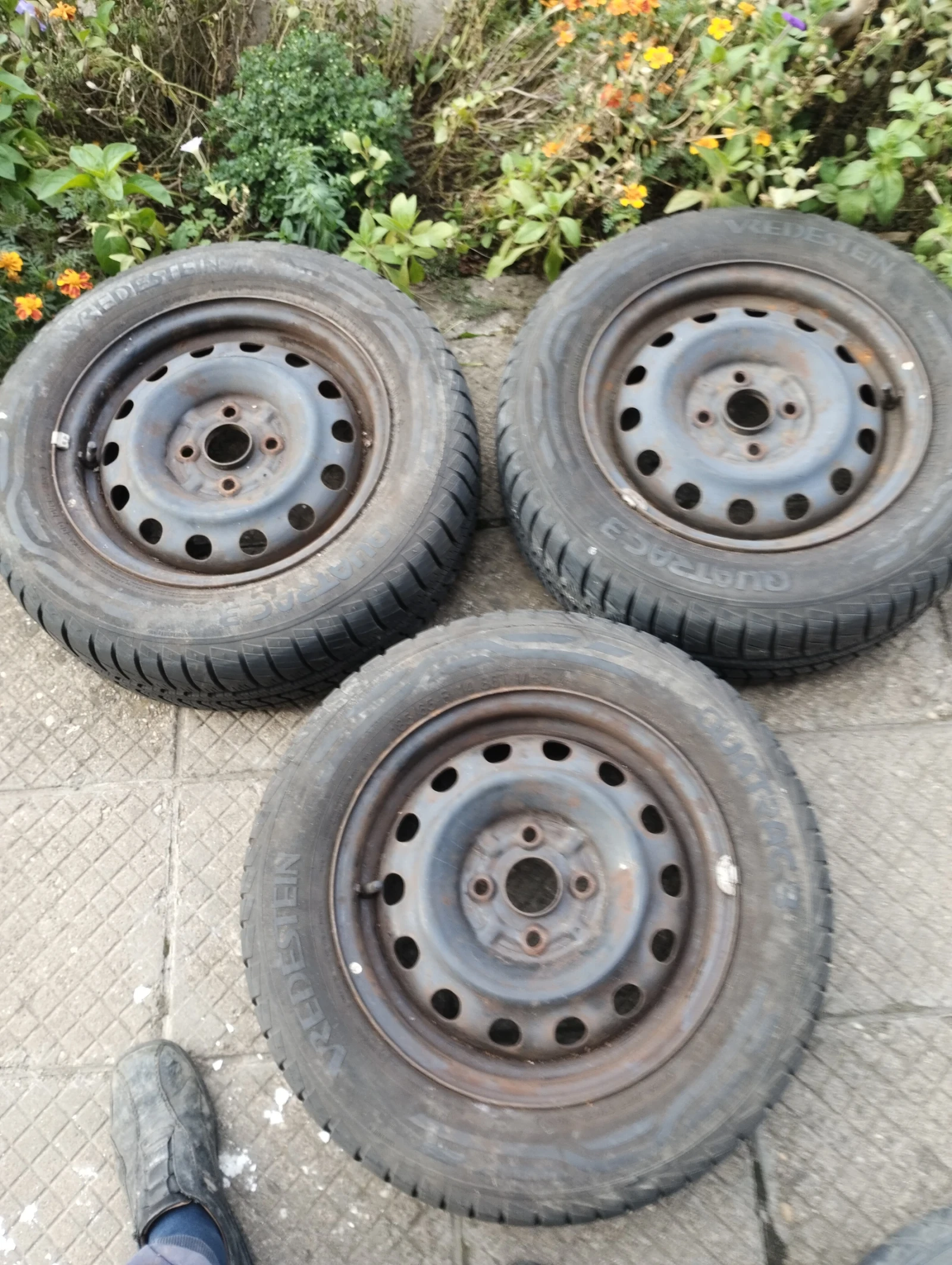 Гуми с джанти Vredestein 185/65R14