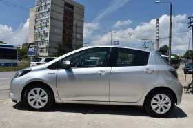 Toyota Yaris 1.5HYBRID* AUTOMAT, снимка 2