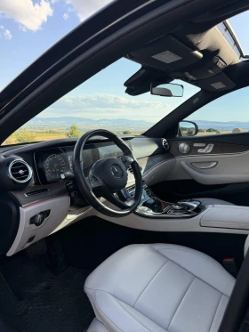 Mercedes-Benz E 400 4MATIC | 2017 г. | Burmester | Head-Up | Keyless, снимка 6