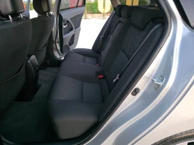 Toyota Avensis 1.8 Vvti KeyLess Go AFS  Навигация Автопилот , снимка 10