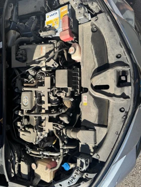 Toyota Corolla 1.8 Hybrid Luxury Plus, снимка 8