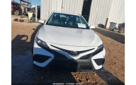 Toyota Camry 2.5L SE * LED * Дистроник, снимка 2