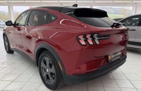  Ford Mustang Mach-E