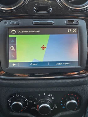 Dacia Lodgy 1.6 Фабрична газ 7 места, снимка 9 - Автомобили и джипове - 53640284