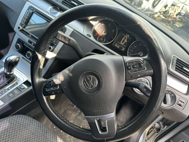 VW Passat, снимка 9 - Автомобили и джипове - 51091540