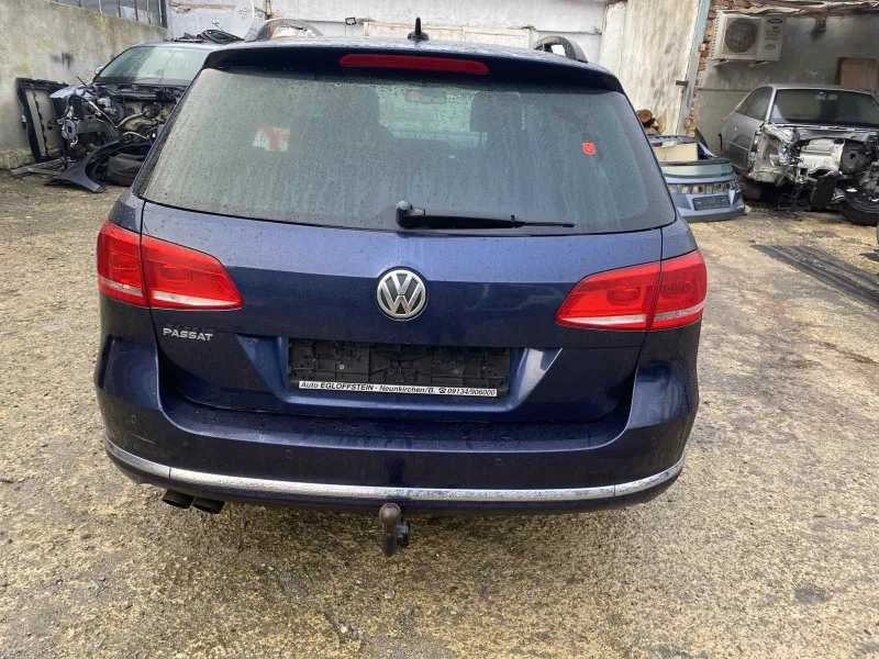 VW Passat, снимка 4 - Автомобили и джипове - 37617757