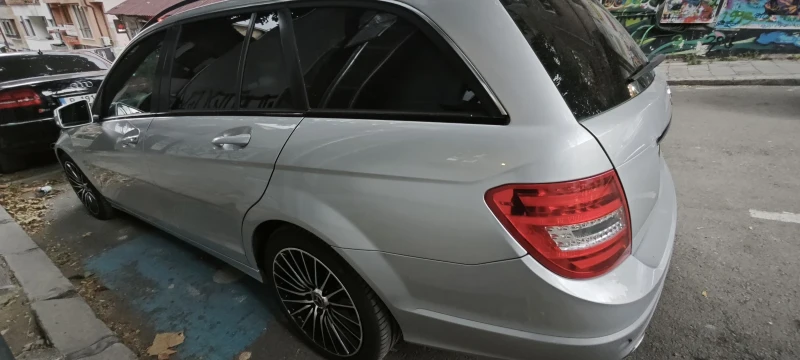 Mercedes-Benz C 220 2200, снимка 13 - Автомобили и джипове - 48025151