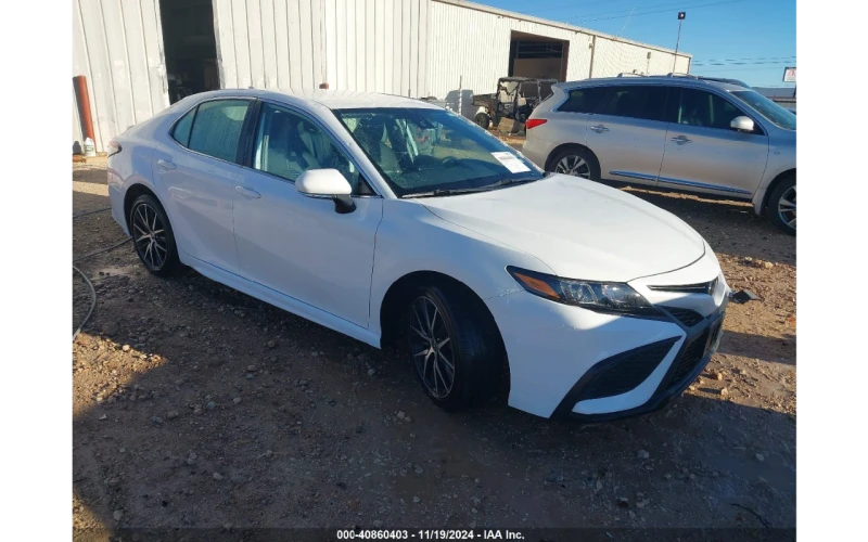 Toyota Camry 2.5L SE * LED * Дистроник, снимка 1 - Автомобили и джипове - 48547144