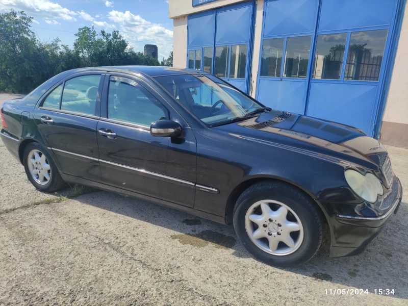 Mercedes-Benz C 200, снимка 4 - Автомобили и джипове - 48664992