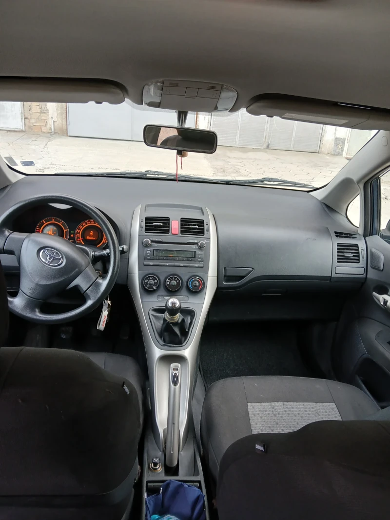 Toyota Auris, снимка 8 - Автомобили и джипове - 49462263