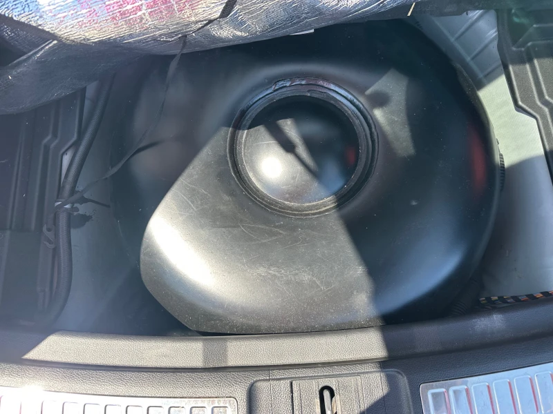 Mazda 6 2.0БЕНЗОН-ГАЗ 6 скорости, снимка 13 - Автомобили и джипове - 50405265