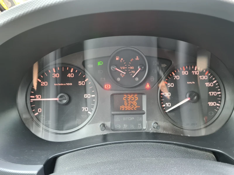 Citroen Berlingo 1, 6 HDI  92 ch, снимка 12 - Автомобили и джипове - 50696722