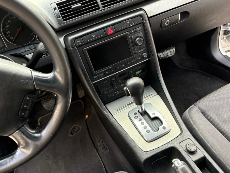 Audi A4 учебен, снимка 9 - Автомобили и джипове - 52654856