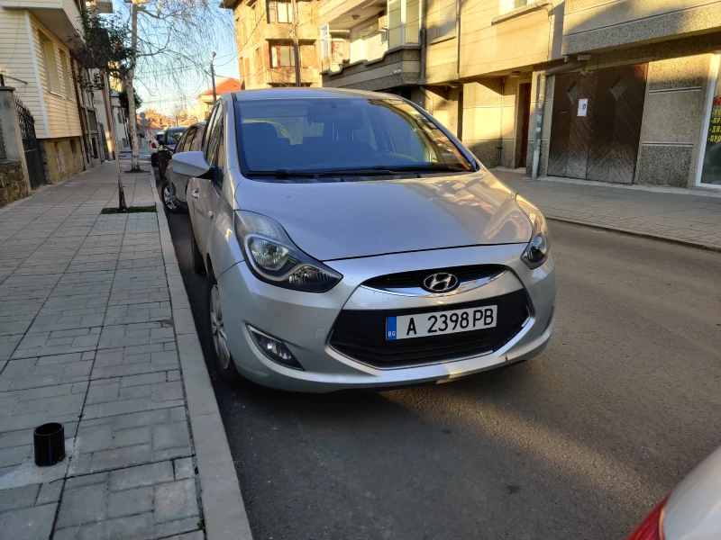 Hyundai Ix20 1.4 CRDi, снимка 16 - Автомобили и джипове - 52938634