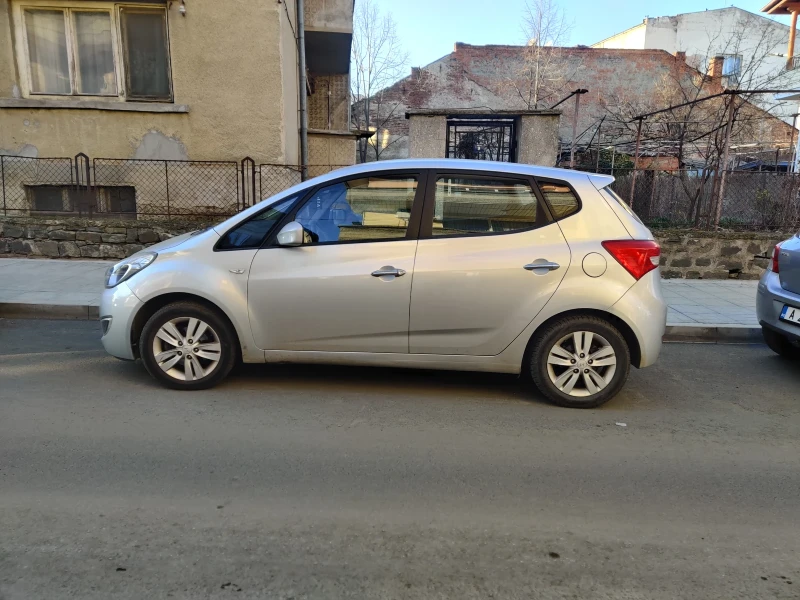 Hyundai Ix20 1.4 CRDi, снимка 6 - Автомобили и джипове - 52938634