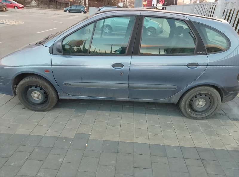 Renault Scenic, снимка 4 - Автомобили и джипове - 52944746