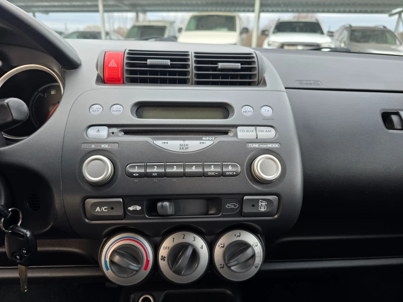 Honda Jazz 1, 3I КЛИМАТИК !! НОВ ВНОС !! , снимка 15 - Автомобили и джипове - 53054612