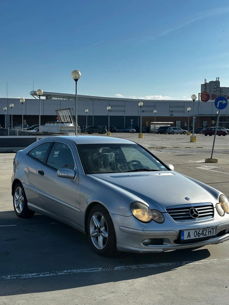 Mercedes-Benz C 220 143кс, снимка 3 - Автомобили и джипове - 53258689