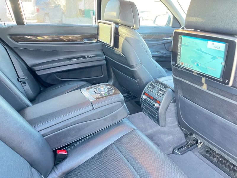 BMW 740 740 D Xdrive 313 kc, снимка 8 - Автомобили и джипове - 53400961