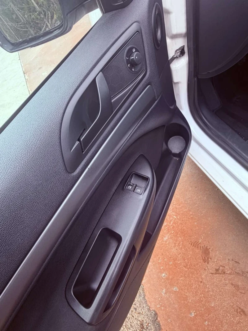 Skoda Octavia 1.6 старият!!!Има Регистрация!!!, снимка 11 - Автомобили и джипове - 53475159