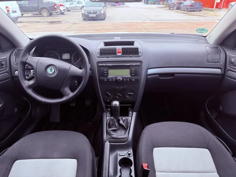Skoda Octavia 1.6 старият!!!Има Регистрация!!!, снимка 9 - Автомобили и джипове - 53475159