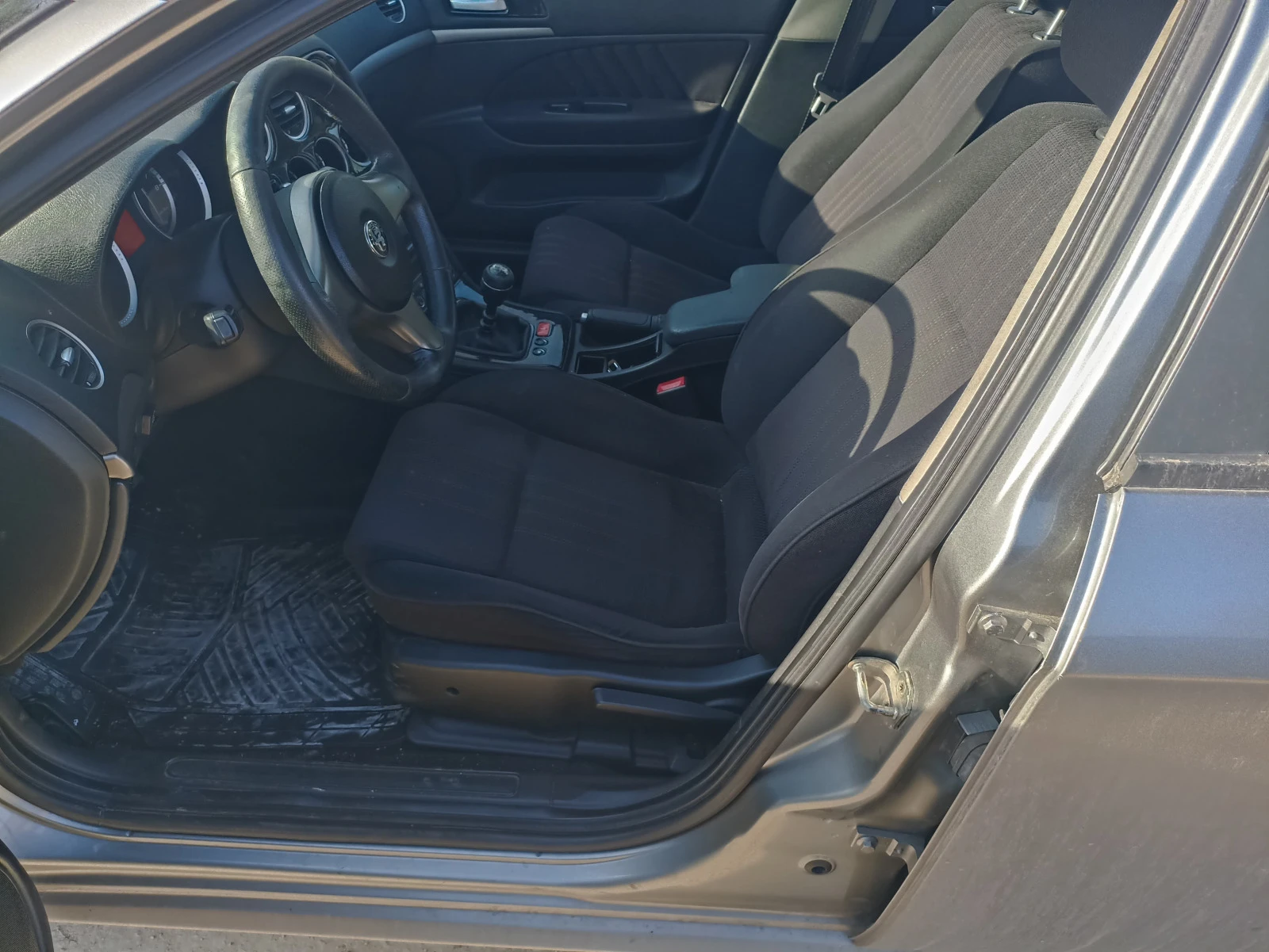 Alfa Romeo 159   JTDm | Mobile.bg   14