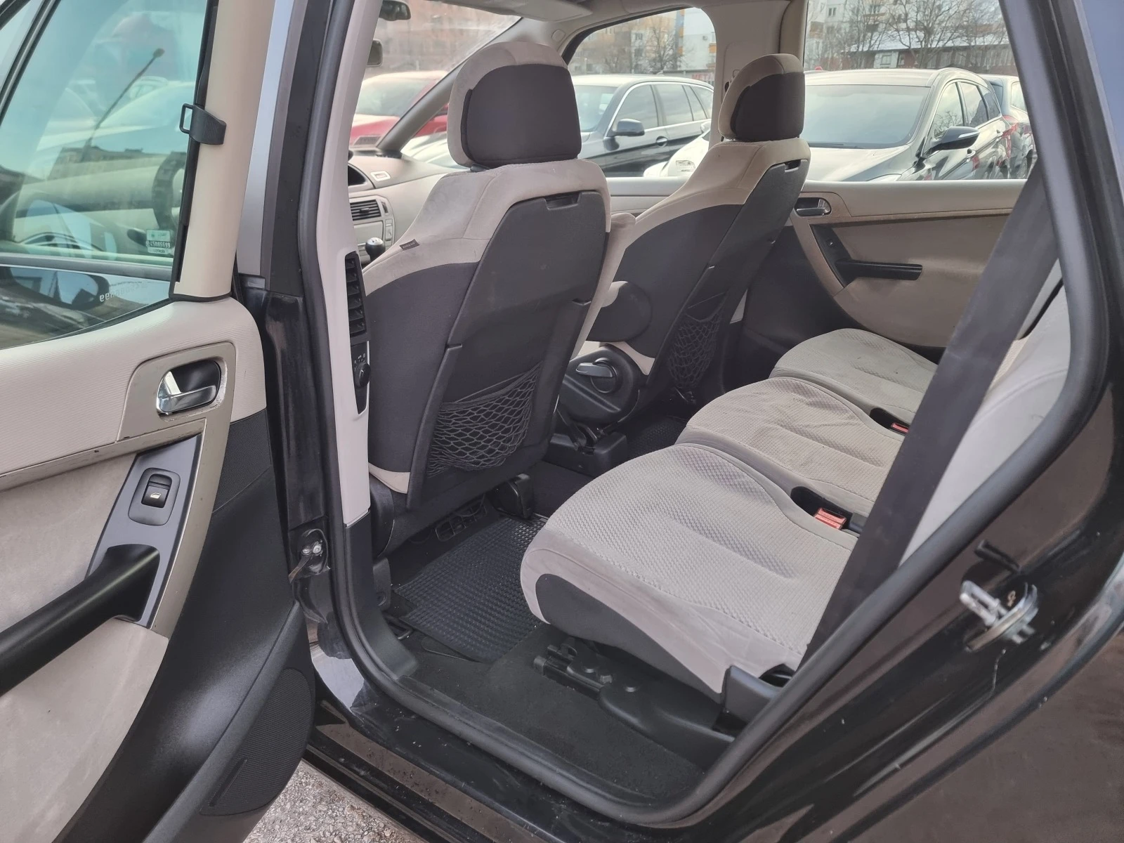 Citroen C4 Picasso 1.6HDI  | Mobile.bg — изображение 11