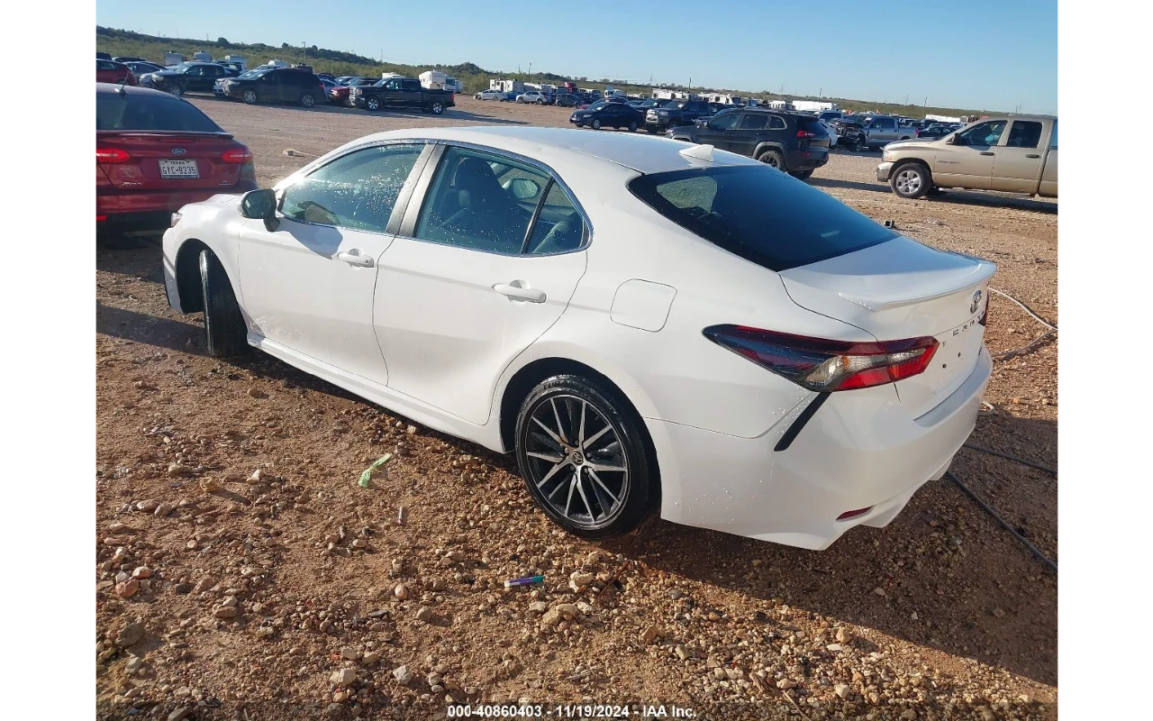 Toyota Camry 2.5L SE * LED * Дистроник - изображение 5