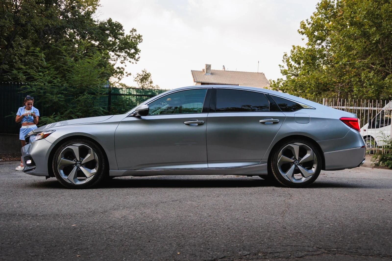 Honda Accord Touring 2.0t - изображение 4
