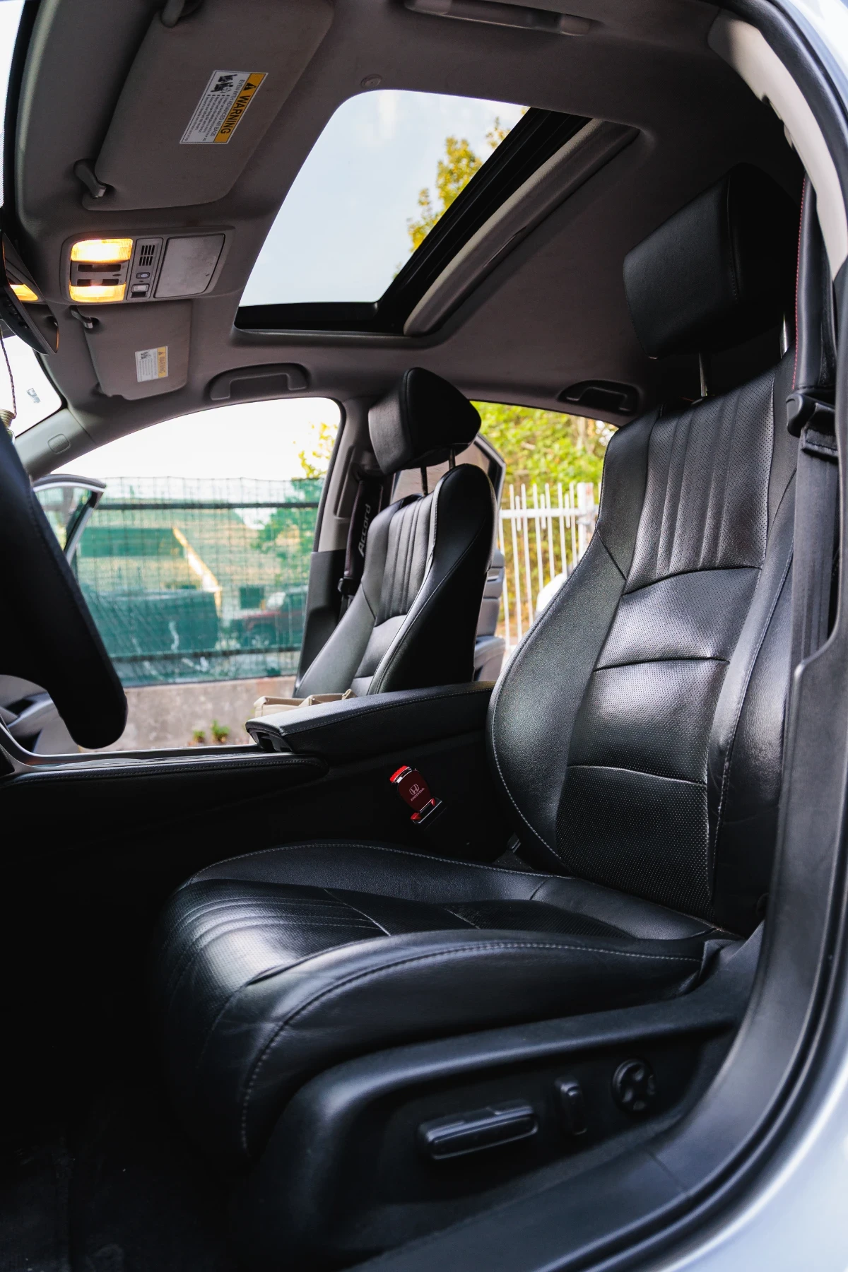 Honda Accord Touring 2.0t - изображение 7