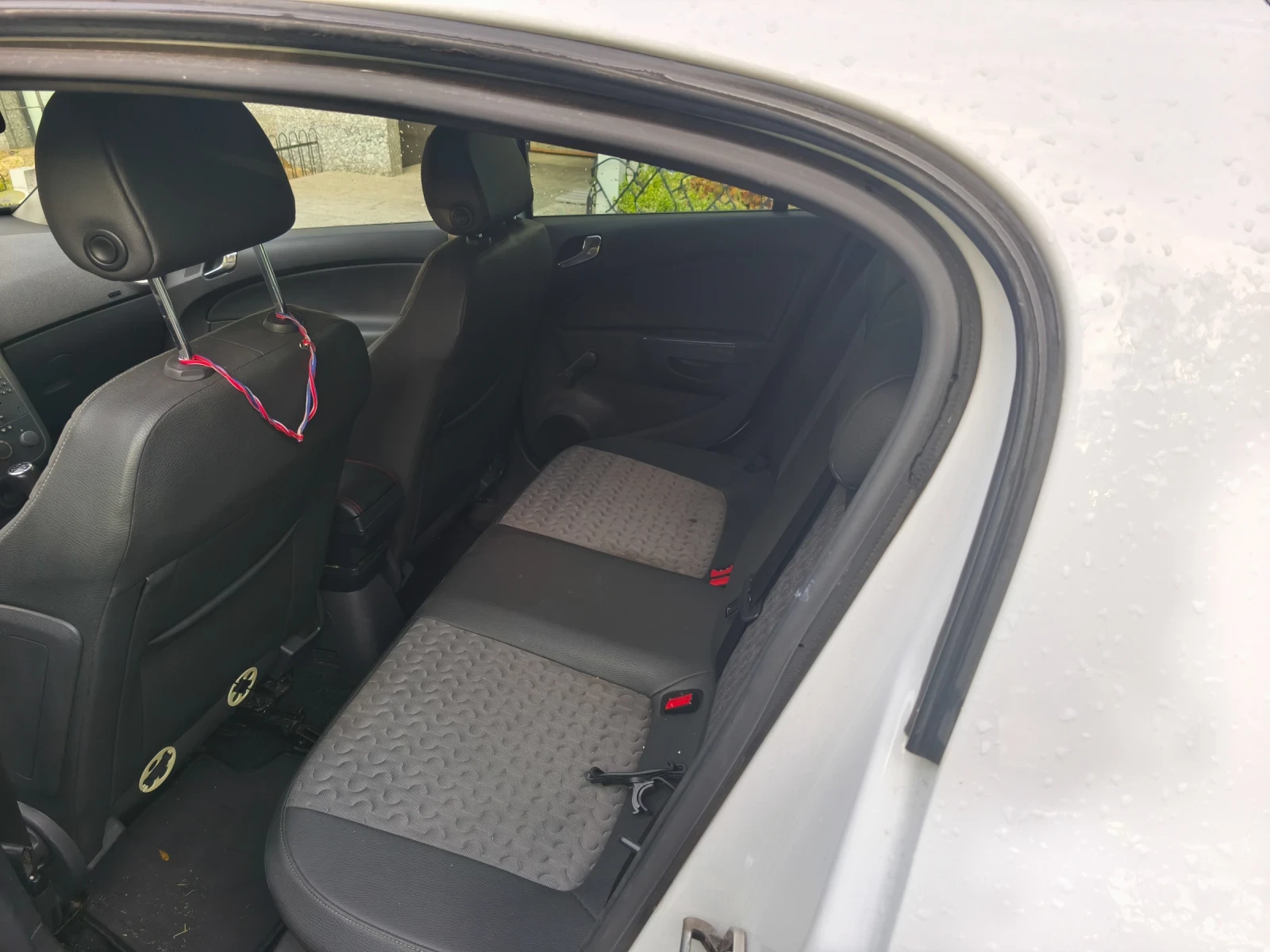 Opel Corsa Комби - изображение 5