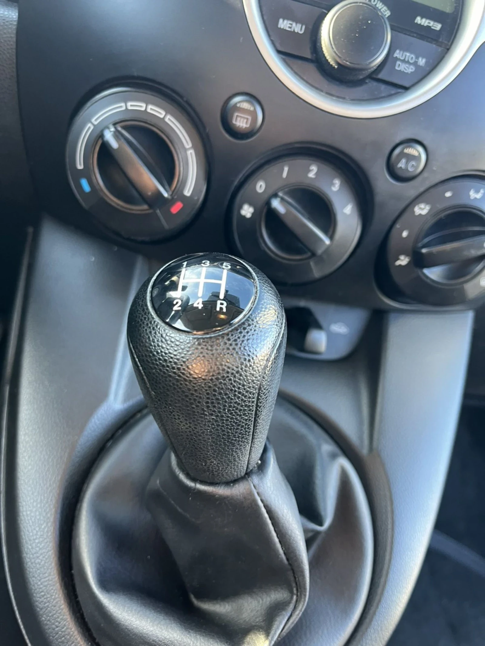 Mazda 2 | Mobile.bg � ����������� 12