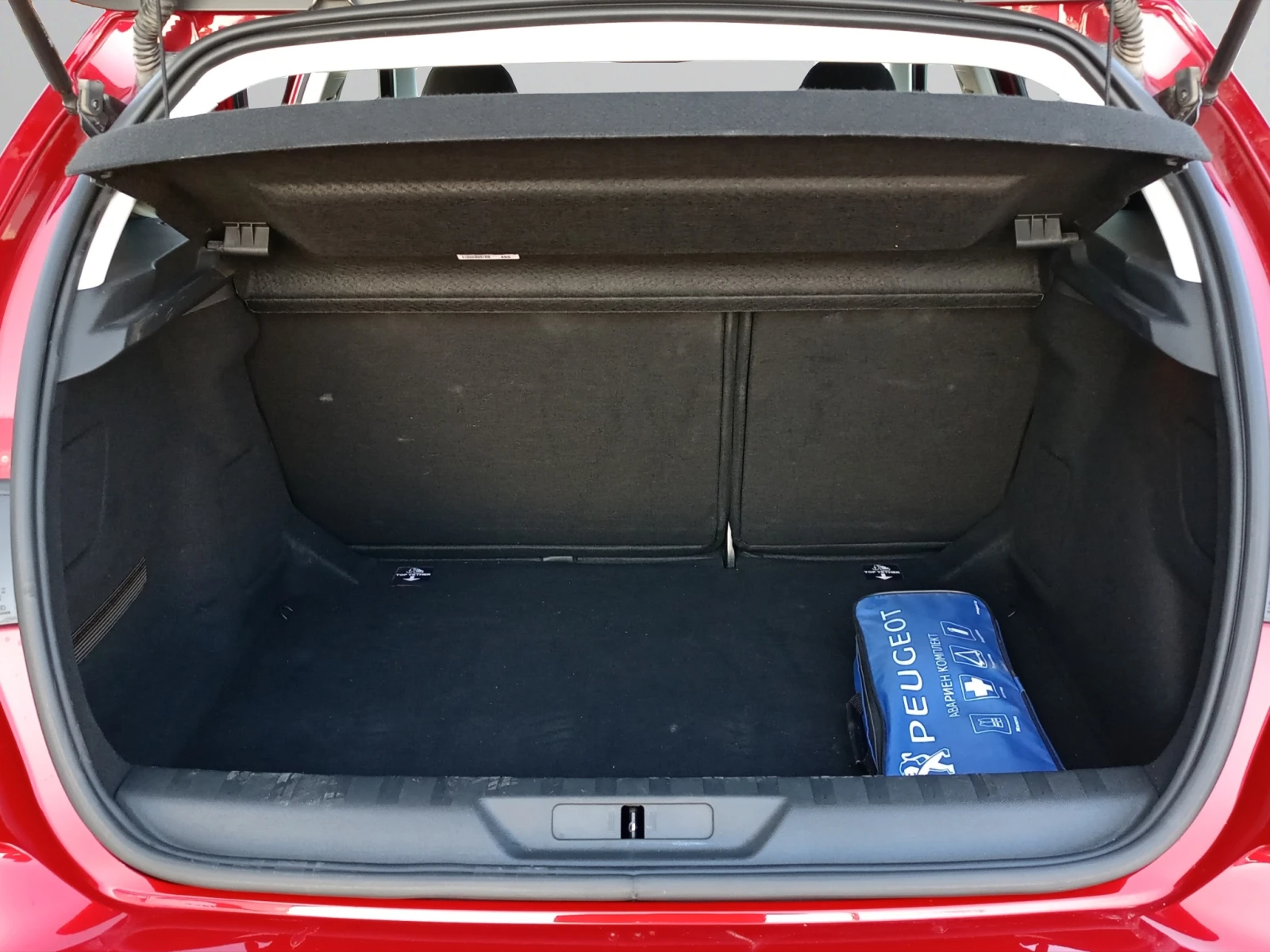 Peugeot 308 ACTIVE 1.5 BlueHDi 130 EAT8 EURO 6 - изображение 9