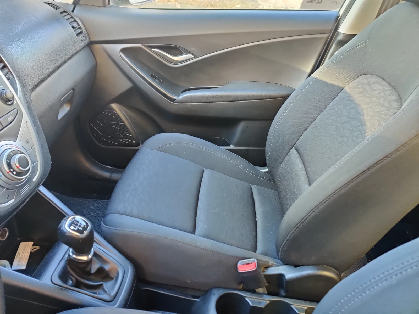 Hyundai Ix20 1.4 CRDi - изображение 9