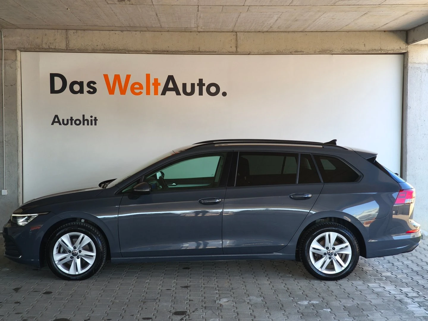 VW Golf Variant 8 Life 1.5 eTSI OPF DSG - изображение 3