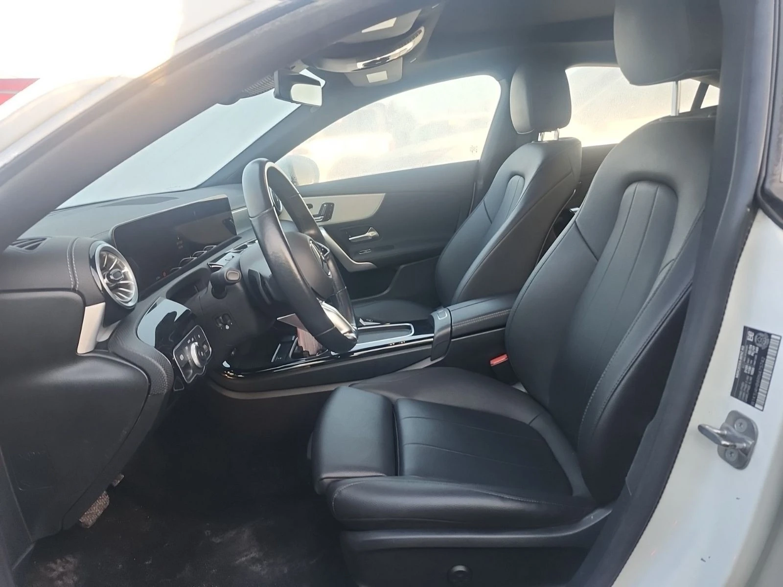 Mercedes-Benz CLA 250 С РЕГИСТРАЦИЯ & АВТО КРЕДИТ, снимка 8 - Автомобили и джипове - 53812067